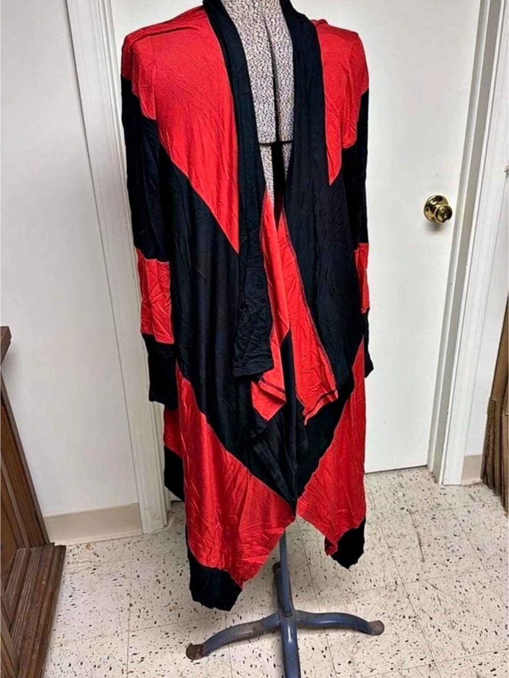 Reborn J Color Blocked Duster Cardigan Red & Black
